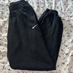 Black sweatpants from Nike